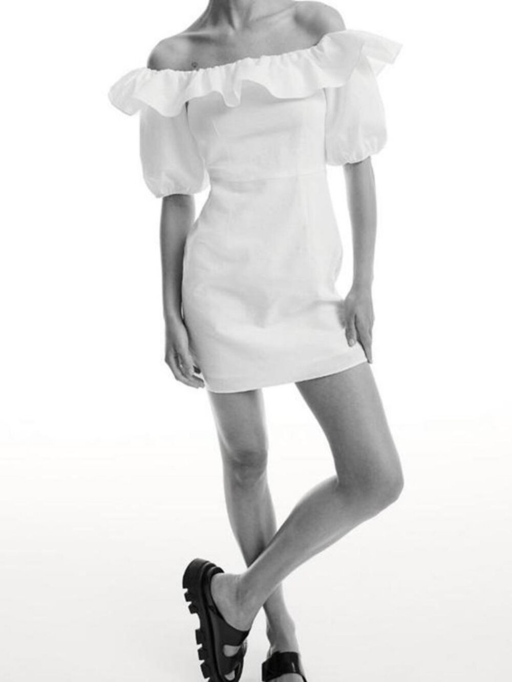 H&M Linen Ruffle Dress - Picture 4 of 14